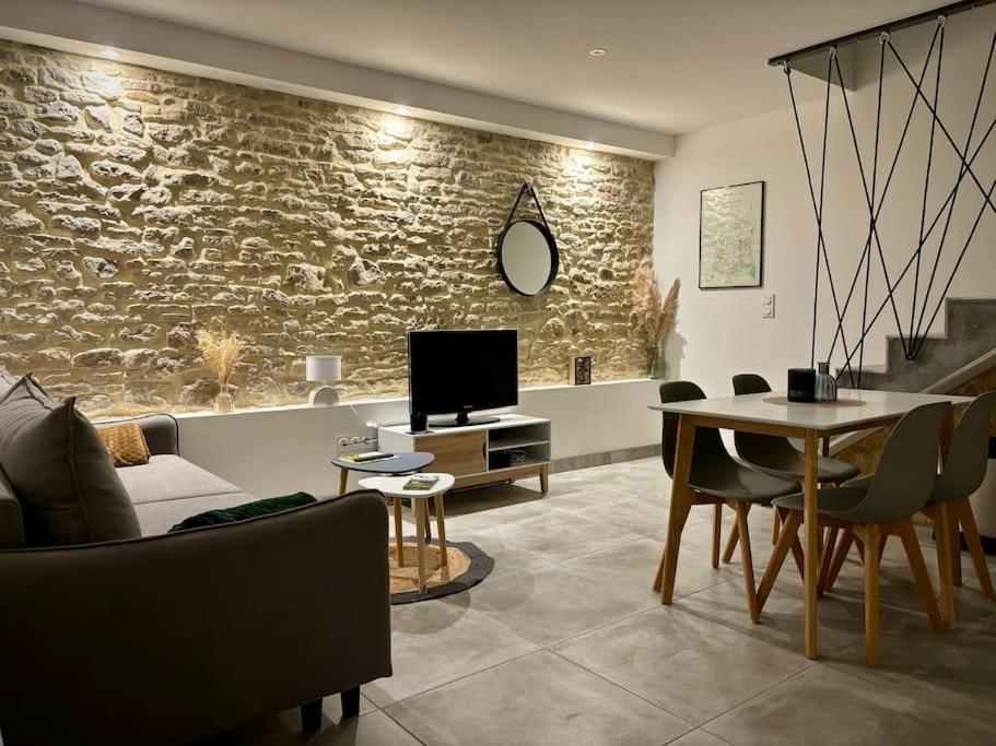 Grange Renovee En Duplex Idealement Situee Creches-sur-Saone Exterior photo
